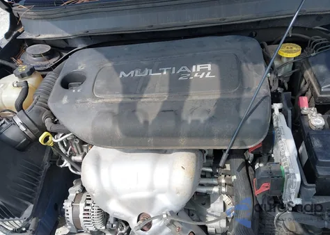 2015 Jeep Cherokee Latitude z USA, uszkodzony, nr VIN 1C4PJLCB9FW690072